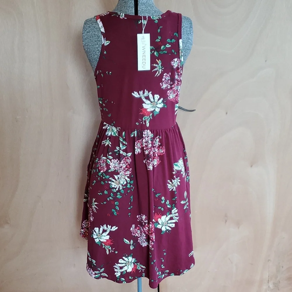 Floral Sleeveless Burgundy Dress - Picture 4 of 10